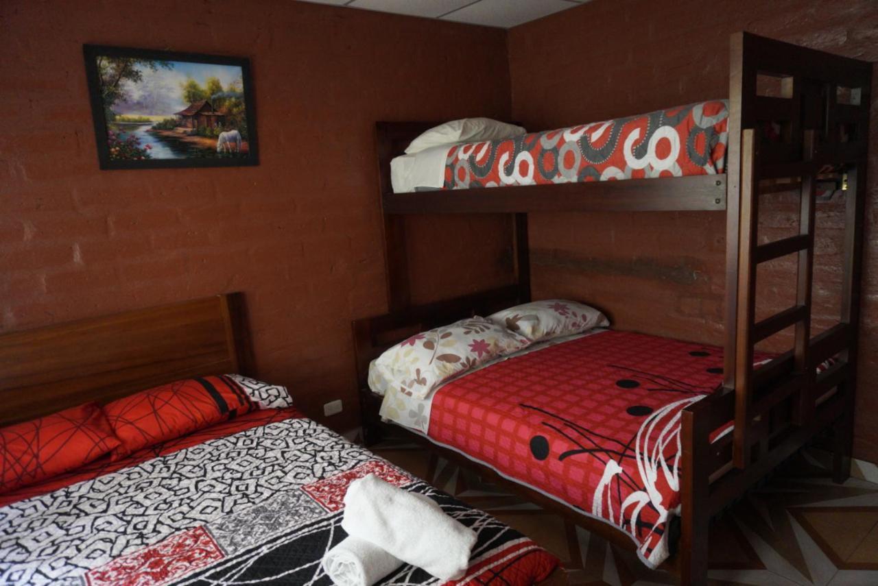 Hotel Playita Salomon à Baños Extérieur photo