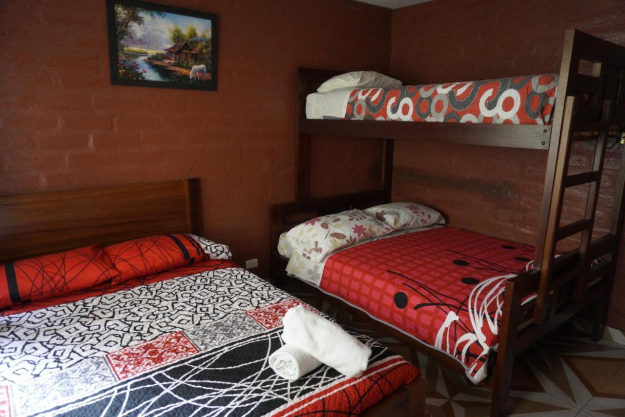 Hotel Playita Salomon à Baños Extérieur photo